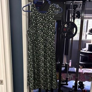 Old Navy Green Floral Midi Dress